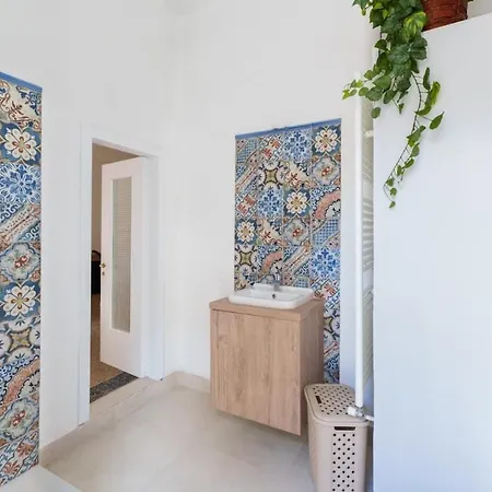 The Riviera Penthouse * Lavagna