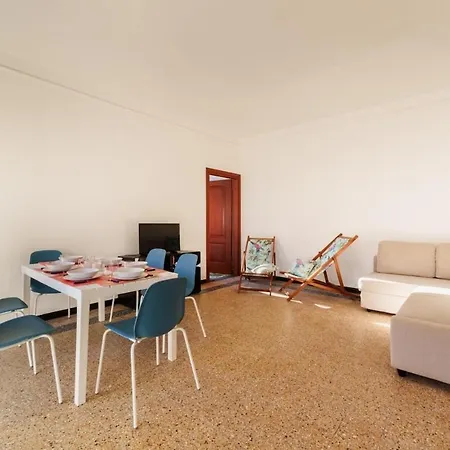 The Riviera Penthouse * Lavagna