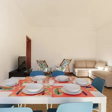 The Riviera Penthouse Apartament *