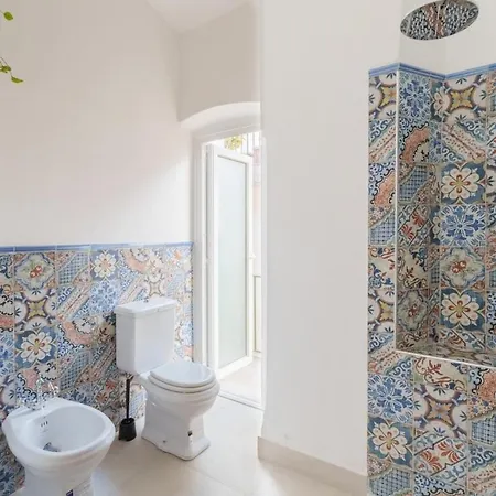 The Riviera Penthouse 公寓 *