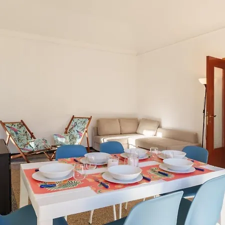 The Riviera Penthouse アパート *